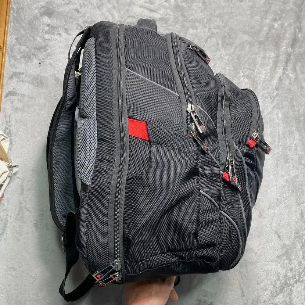 Samsonite Tectonic Nutech 17